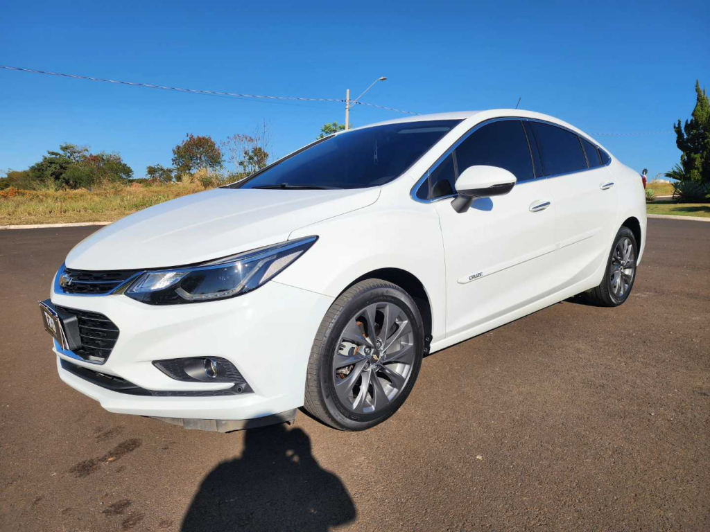 Cruze Sedan - Foto