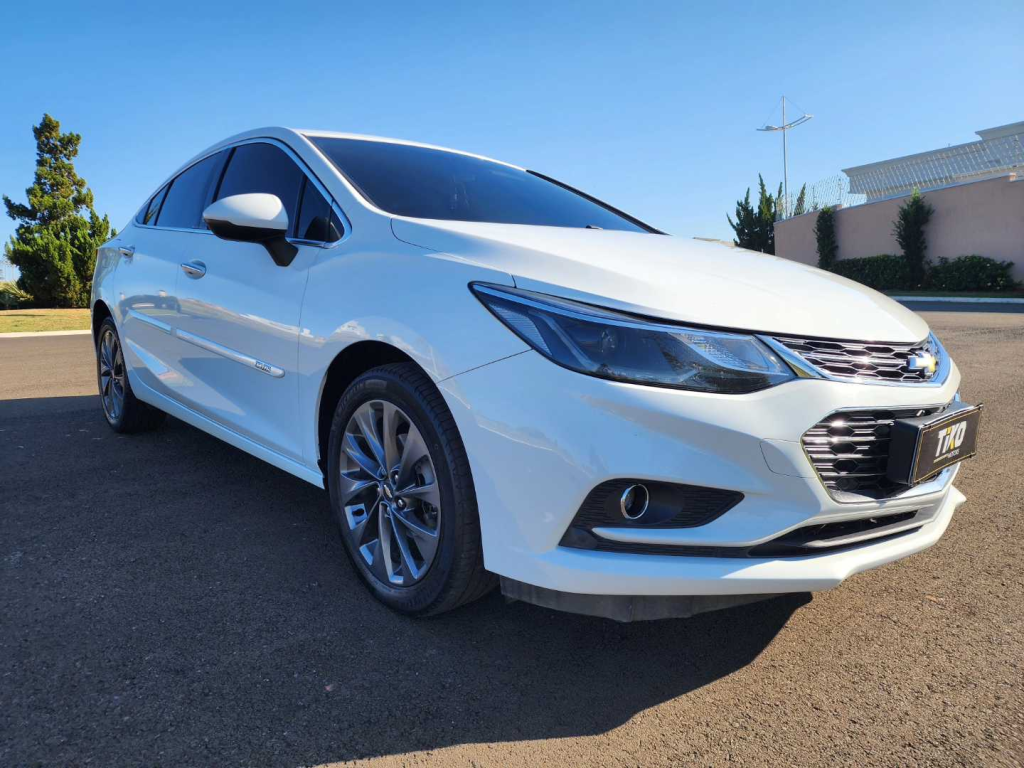 Cruze Sedan - Foto
